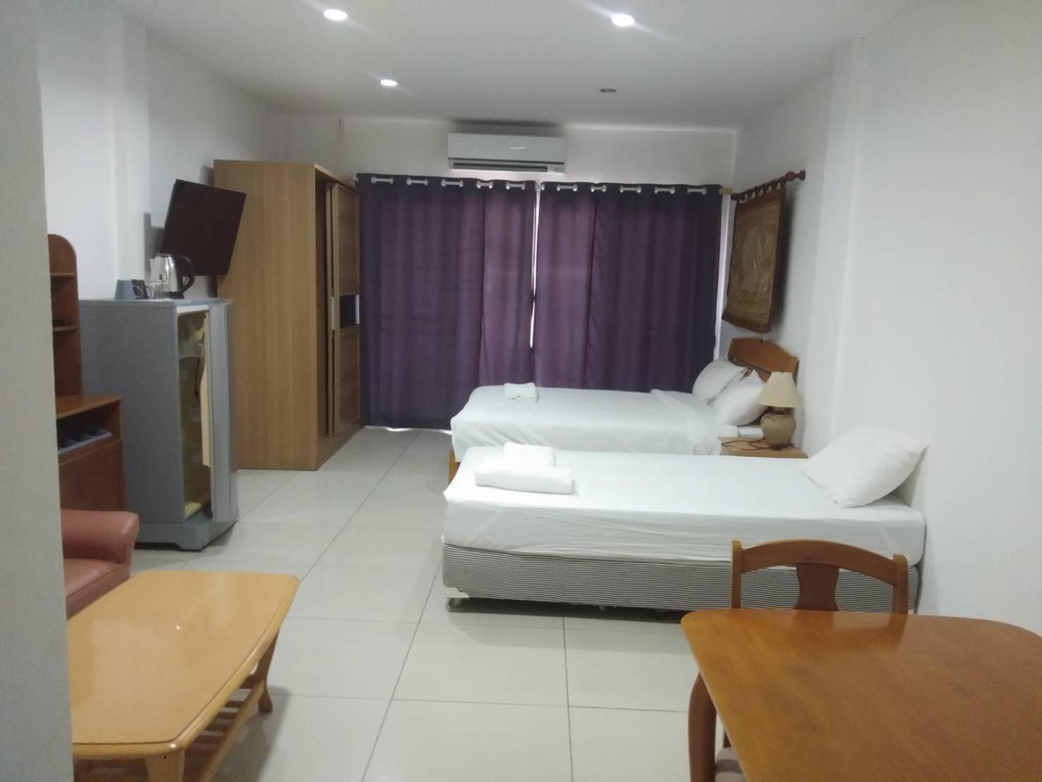 Jomtien Hostel Exterior foto
